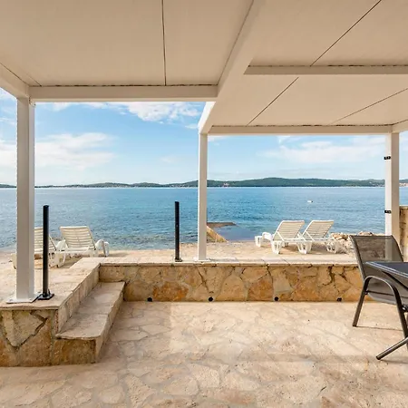 In With House Sea View Apartment *